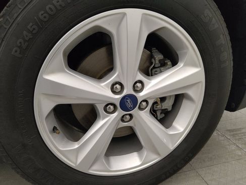 Used 2019 Ford Edge SE FWD image 31