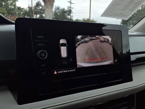 Certified 2025 Volkswagen Taos S image 10