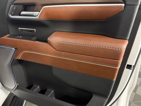 Used 2024 GMC Sierra 1500 Denali Ultimate image 33