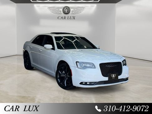 Used 2022 Chrysler 300 S RWD image 7