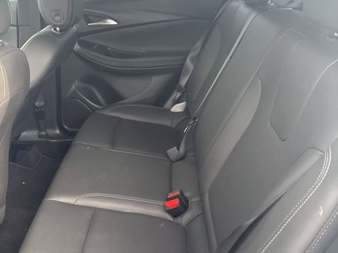 Used 2024 Buick Encore GX Sport Touring image 9