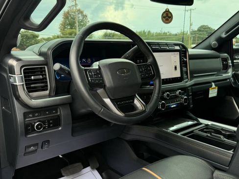 Used 2024 Ford F450 Platinum w/ FX4 Off-Road Package AWD/4WD image 19