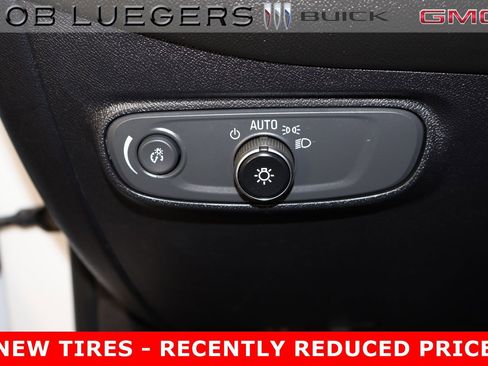 Used 2019 Chevrolet Equinox LT image 29