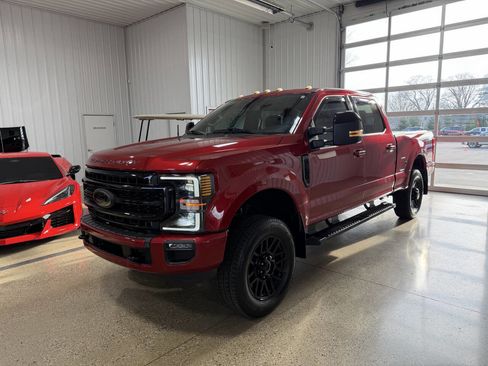 Used 2020 Ford F350 Lariat image 2