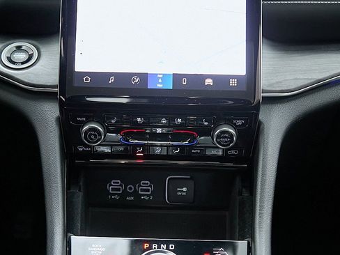 Used 2022 Jeep Grand Cherokee L Overland w/ Advanced Protech Group III image 34