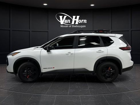 Used 2025 Nissan Rogue SV w/ Rock Creek Premium Package image 11