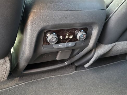 New 2026 Chevrolet Traverse LT w/ Driver Confidence Package FWD image 13