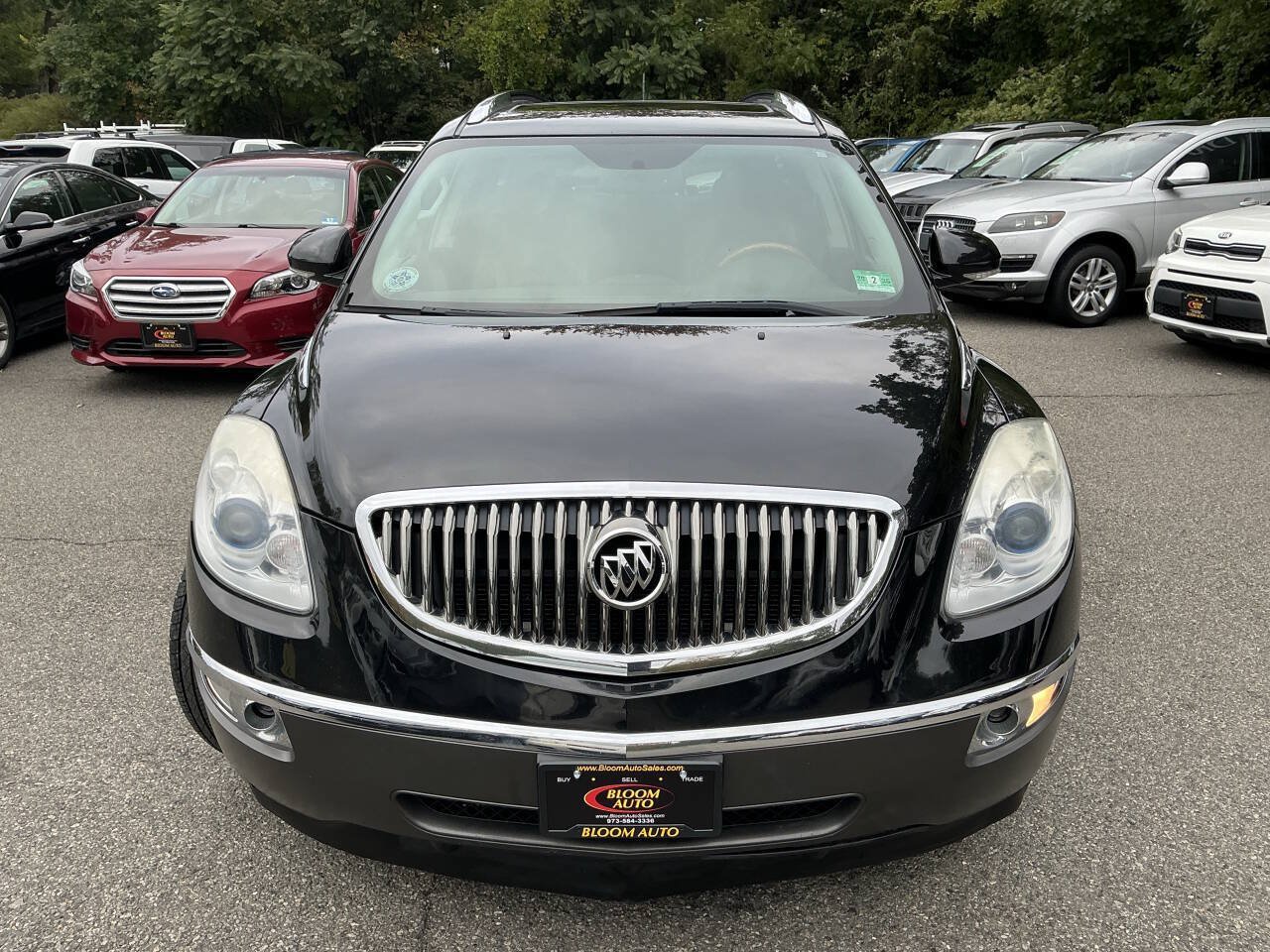 Used 2010 Buick Enclave CXL AWD/4WD image 2