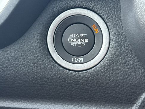 New 2026 RAM 1500 4x4 Crew Cab image 21