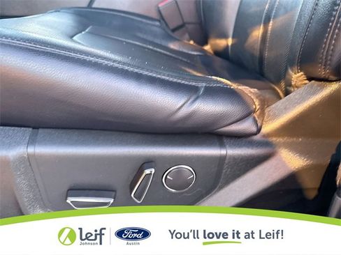 Used 2019 Ford Expedition Max Limited image 18