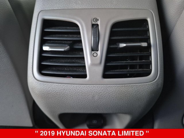 Used 2019 Hyundai Sonata Limited FWD image 30