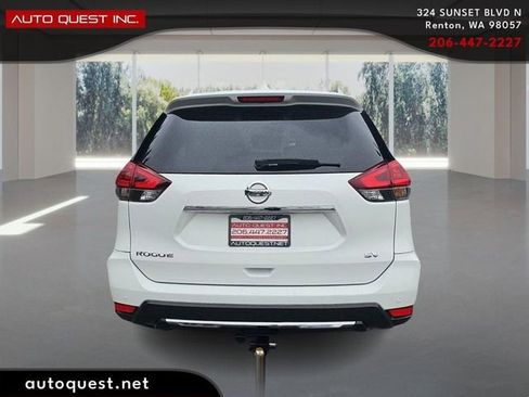 Used 2019 Nissan Rogue SV FWD image 6