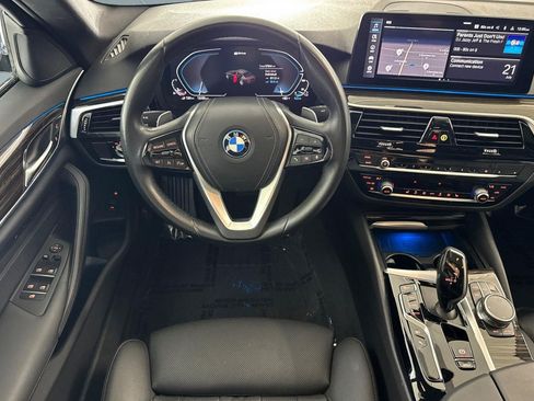 Used 2023 BMW 530e w/ Convenience Package RWD image 30