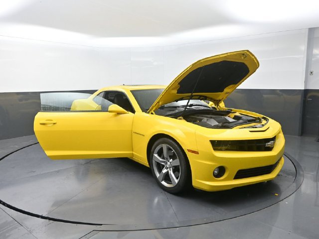 Used 2011 Chevrolet Camaro SS w/ RS Package RWD image 36
