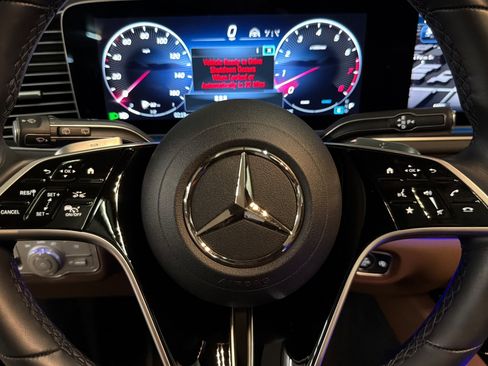 Used 2026 Mercedes-Benz GLS 450 4MATIC image 23