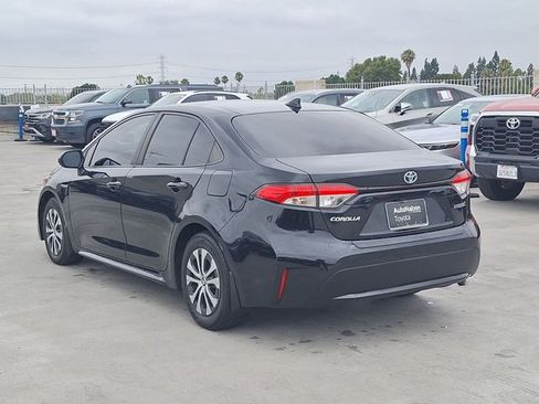 Used 2021 Toyota Corolla LE FWD image 7