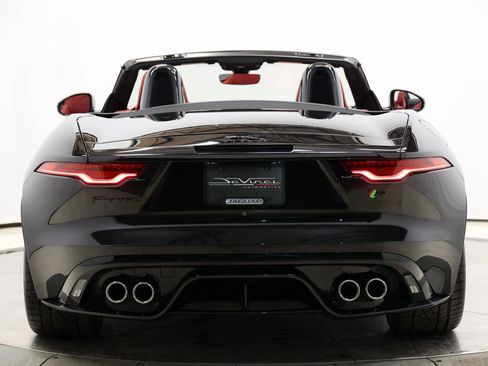 Used 2023 Jaguar F-TYPE R image 40