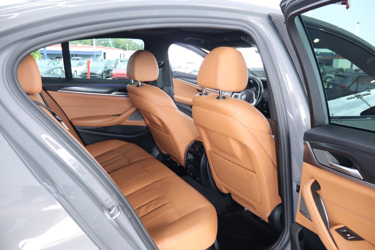Used 2021 BMW 540i w/ M Sport Package RWD image 37