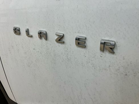 Used 2019 Chevrolet Blazer LT FWD image 24