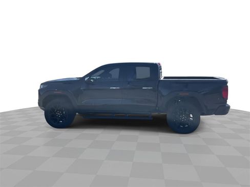 New 2025 GMC Canyon Denali w/ LPO, Denali Black Edition image 4