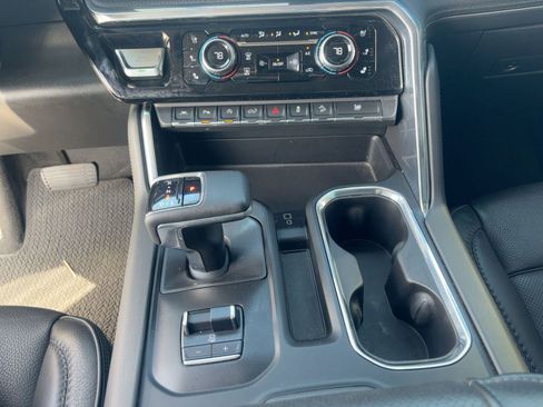 Used 2023 GMC Sierra 1500 Denali w/ Denali Reserve Package image 19