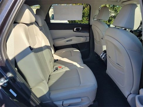 New 2026 Kia Sorento S image 12