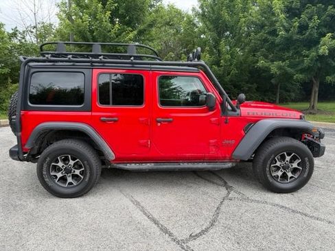 Used 2018 Jeep Wrangler Unlimited Rubicon AWD/4WD image 3