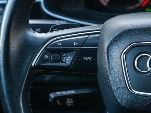 Used 2019 Audi Q8 Premium w/ Convenience Package image 18