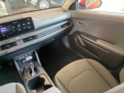 Used 2025 Kia K4 LXS image 34