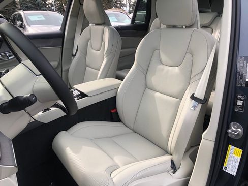 New 2026 Volvo XC90 B6 Ultra w/ Protection Package image 32