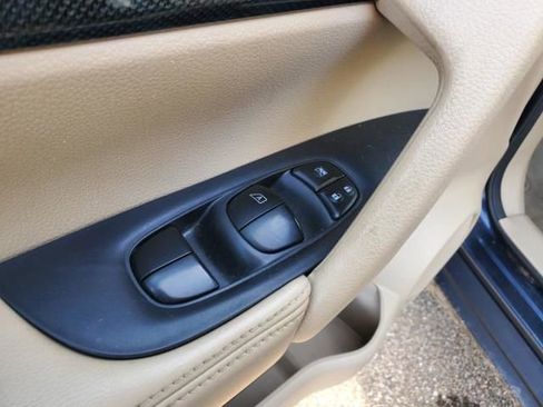 Used 2014 Nissan Rogue SL w/ SL Premium Package image 21