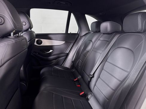 Used 2019 Mercedes-Benz GLC 300 image 7