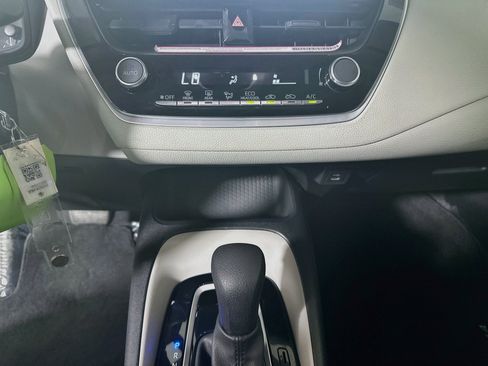 Used 2024 Toyota Corolla LE FWD image 22