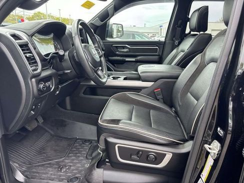 Used 2023 RAM 1500 Laramie AWD/4WD image 10