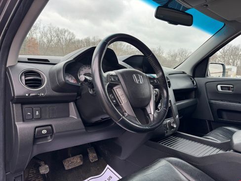 Used 2014 Honda Pilot Touring image 14