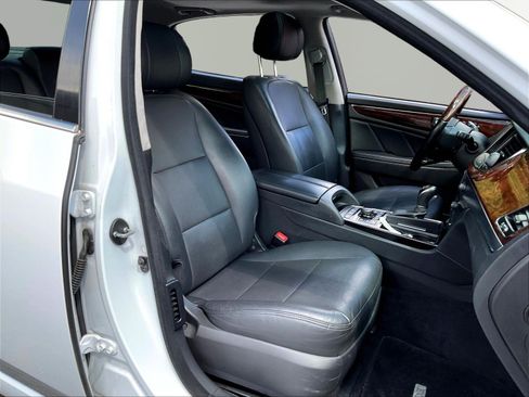 Used 2016 Hyundai Equus Signature RWD image 29