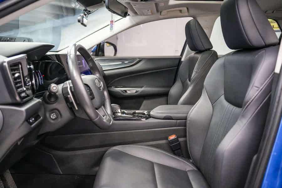 Used 2025 Lexus NX 350 AWD w/ Cold Area Package image 17