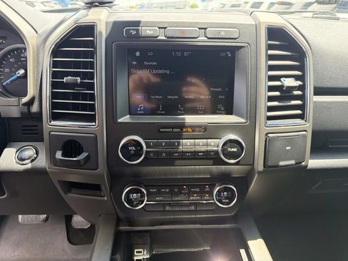Used 2019 Ford Expedition XLT AWD/4WD image 28