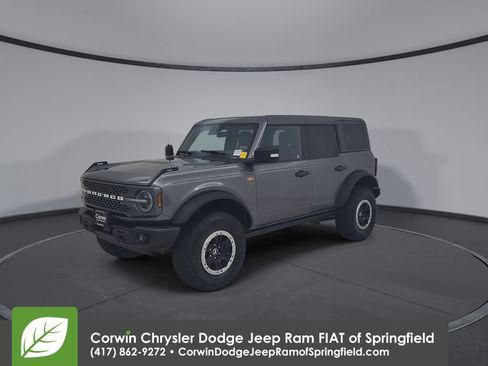 Used 2023 Ford Bronco Badlands w/ Sasquatch Package AWD/4WD image 7