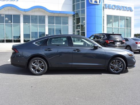 New 2026 Honda Accord EX-L image 12