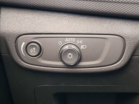 New 2026 Chevrolet TrailBlazer LT w/ Driver Confidence Package FWD image 18