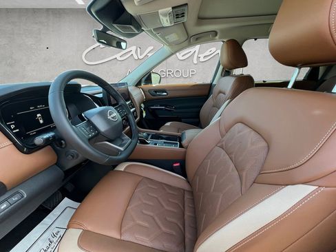 New 2026 Nissan Pathfinder Platinum image 19