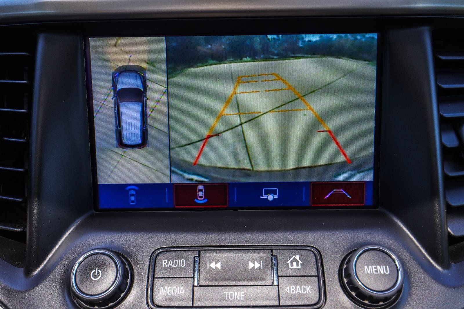Used 2018 GMC Acadia Denali w/ Technology Package AWD/4WD image 9