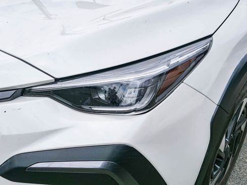 Used 2024 Subaru Crosstrek 2.5i Limited w/ Crosstrek Mirror Package AWD/4WD image 7