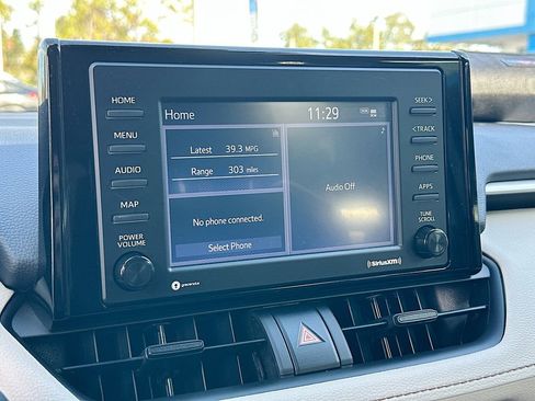 Used 2022 Toyota RAV4 XLE image 15