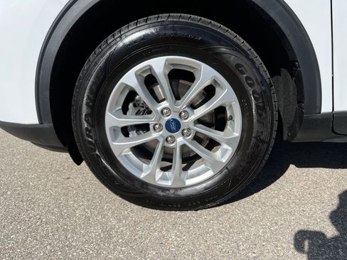 Used 2022 Ford Escape SE image 28