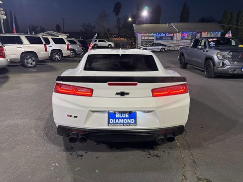 Used 2018 Chevrolet Camaro SS image 5