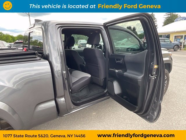 Used 2022 Toyota Tacoma TRD Sport AWD/4WD image 48