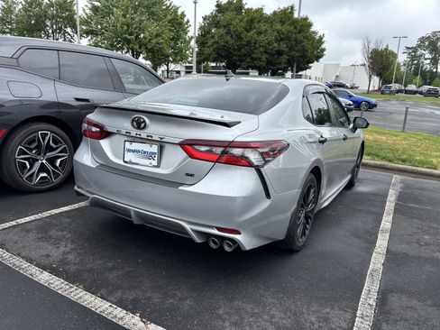 Used 2021 Toyota Camry SE FWD image 22