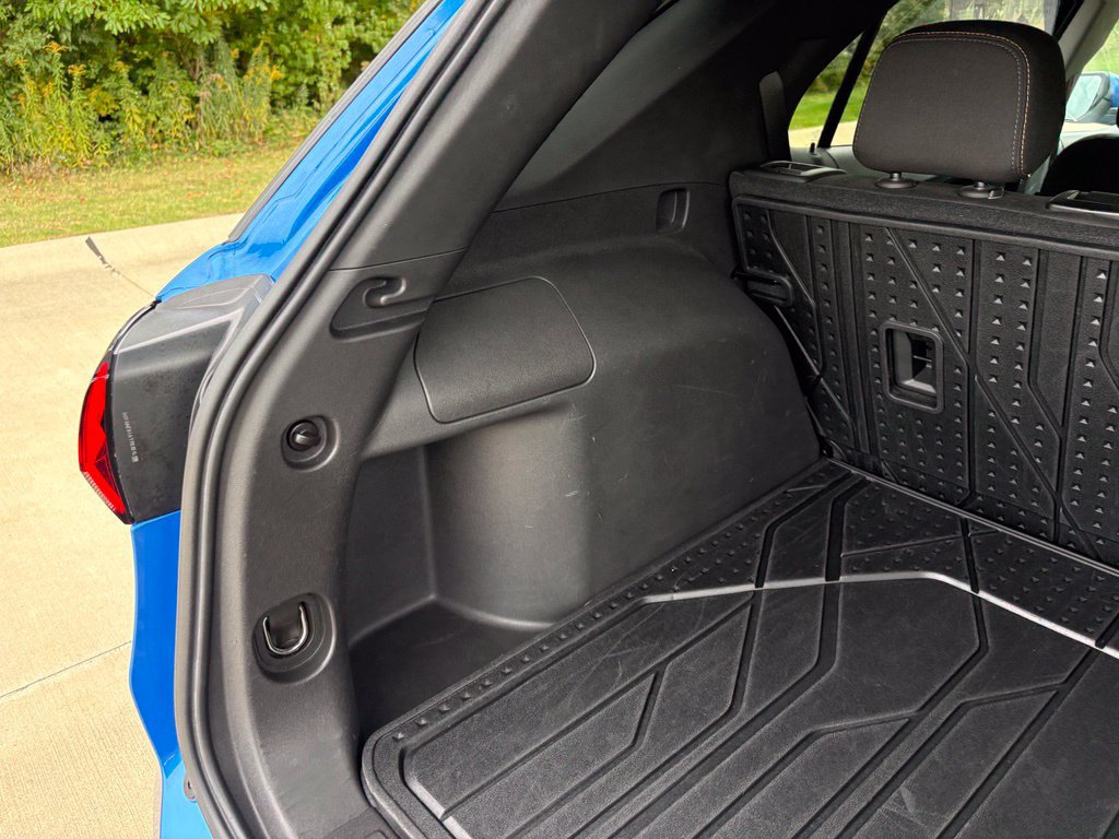 Used 2024 Chevrolet Equinox LT w/ LPO, Floor Liner Package FWD image 46
